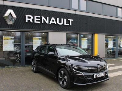 Gebraucht Renault Megane E-Tech Evolution 160 kW (218 PS) 2022 Blackpearlschwarz Limousine