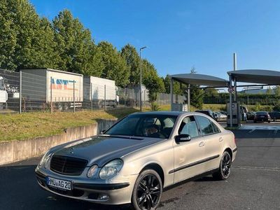 Mercedes E270