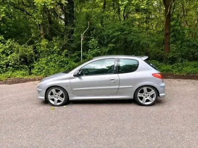 Gebraucht Peugeot 206 RC 177 PS (130 kW) 2003 Silber Kleinwagen