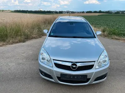 Usata Opel Vectra Edition 150 CV (110 kW) 2008 Grigio Station wagon