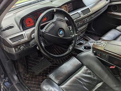 BMW 730