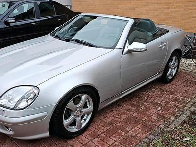 Silber Gebraucht 2003 Mercedes SLK200 Edition Cabrio | 3.699 € (Fairer Preis)