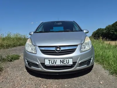 Gebraucht Opel Corsa 69 PS (50 kW) 2010 Silber Kleinwagen