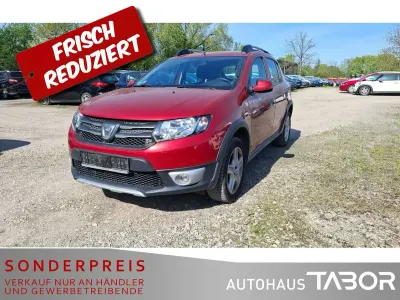 Gebraucht Dacia Sandero Prestige 90 PS (66 kW) 2016 Rot Limousine