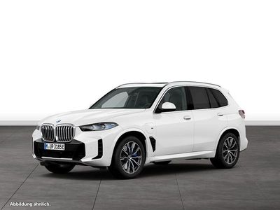 Używany BMW X5 M Sport 489 KM (359 kW) 2025 Biały SUV