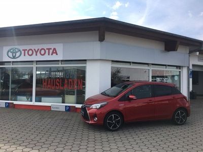 gebraucht Toyota Yaris Hybrid Lounge Hybrid + NAVI