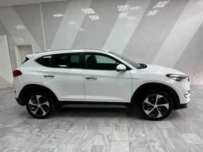 Gebraucht Hyundai Tucson Premium 177 PS (130 kW) 2018 Weiß SUV