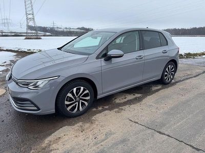 Usata VW Golf VIII Life 131 CV (96 kW) 2021 Grigio Berlina