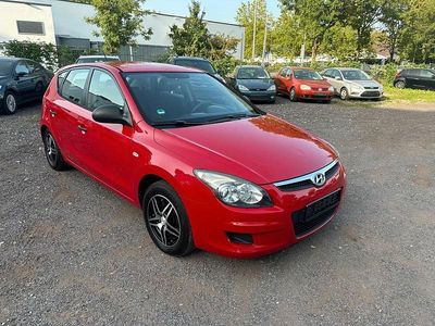 Gebraucht Hyundai i30 Classic 109 PS (80 kW) 2010 Rot Kombi
