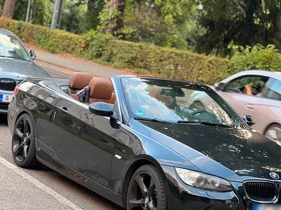 Gebraucht BMW 320 Cabriolet 177 PS (130 kW) 2007 Schwarz Cabrio