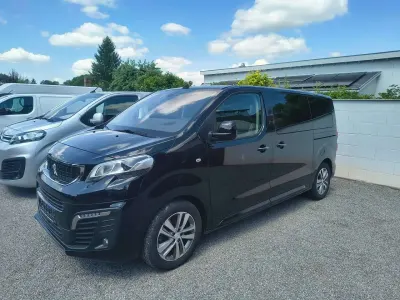 Gebraucht Peugeot Traveller Business-Line 177 PS (130 kW) 2023 Perla nera Van / Kleinbus