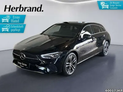 Gebraucht Mercedes CLA200 Progressive 150 PS (110 kW) 2025 Kosmosschwarz metallic Kombi