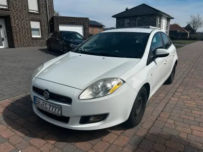Gebraucht Fiat Bravo 120 PS (88 kW) 2009 Weiß Kleinwagen