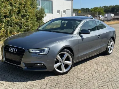 Gebraucht Audi A5 Sport 163 PS (119 kW) 2014 Grau Coupé