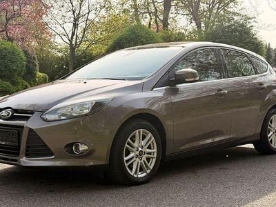 Usata Ford Focus Titanium 101 CV (74 kW) 2013 Marrone Berlina