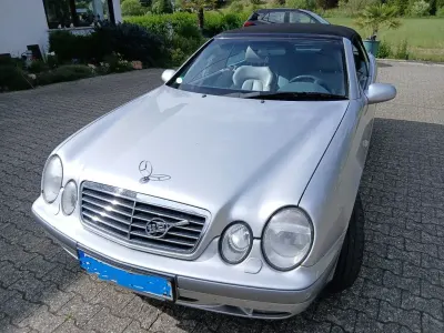 Gebraucht Mercedes CLK320 218 PS (160 kW) 1998 Silber Coupé