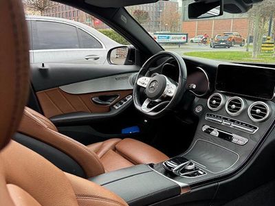 Braun Gebraucht 2020 Mercedes C300e Limousine | 26.000 € (Teuer)