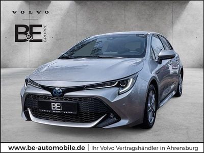Gebraucht Toyota Corolla Hybrid Club 184 PS (135 kW) 2020 Silber / precious silver (metallic) Limousine