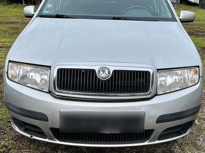 Second-hand Skoda Fabia 54 CP (39 kW) 2006 Argintiu Hatchback