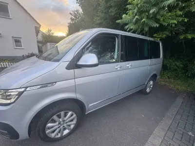 Gebraucht VW Multivan Generation Six 204 PS (150 kW) 2022 Silber Van / Kleinbus