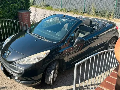 Gebraucht Peugeot 207 CC 120 PS (88 kW) 2009 Schwarz Cabrio