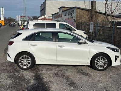 Usata Kia Ceed Spirit 136 CV (100 kW) 2021 Bianco Utilitaria