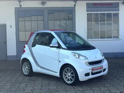 Gebraucht Smart ForTwo Cabrio Passion 71 PS (52 kW) 2012 Silber Cabrio