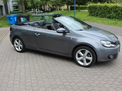 Gebraucht VW Golf Cabriolet Karmann 122 PS (89 kW) 2014 Grau Cabrio