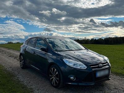 Gebraucht Ford Focus 116 PS (85 kW) 2014 Andere farben Limousine