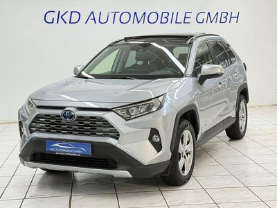 Grau Gebraucht 2020 Toyota RAV4 Hybrid SUV | 30.990 € (Fairer Preis)