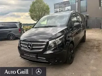 Gebraucht Mercedes Vito 190 PS (139 kW) 2019 Obsidianschwarz metallic Van