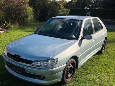 Peugeot 306