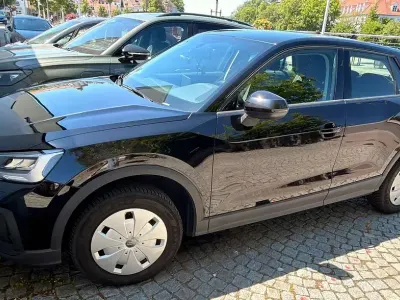 Używany Audi Q2 Comfort 110 KM (80 kW) 2022 Czarny SUV