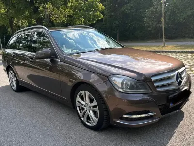 Gebraucht Mercedes C300 Sport Edition 231 PS (169 kW) 2013 Braun Kombi