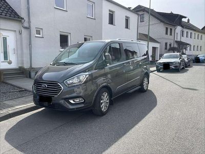 Gebraucht Ford Tourneo Titanium 185 PS (136 kW) 2021 Van / Kleinbus