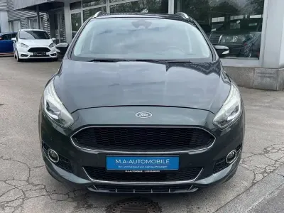 Gebraucht Ford S-MAX Titanium 150 PS (110 kW) 2016 Grün Van / Kleinbus