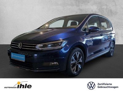 Blau Gebraucht 2024 VW Touran Highline Van / Kleinbus | 38.780 € (Teuer)