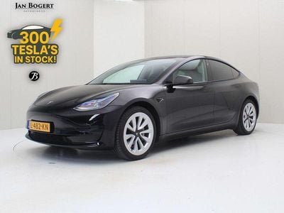 Begagnad Tesla Model 3 Standard Range 225 kW (306 HK) 2021 Svart Sedan