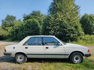 Gebraucht Peugeot 305 GTi 97 PS (71 kW) 1984 Weiß Limousine