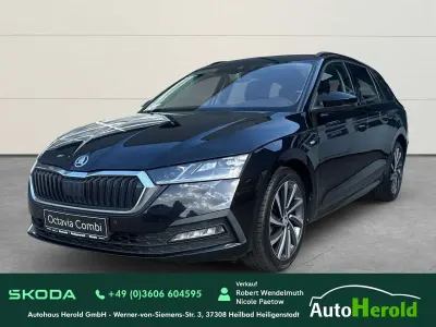 Gebraucht Skoda Octavia Tour 150 PS (110 kW) 2022 Schwarzmagic perleffekt Kombi