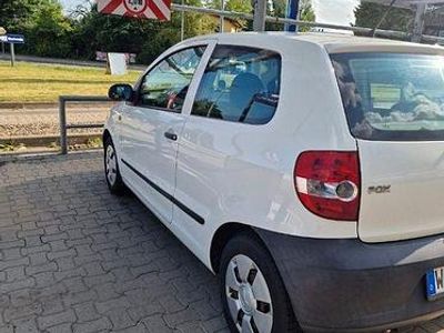 Gebraucht VW Fox 54 PS (39 kW) 2009 Weiß Kleinwagen