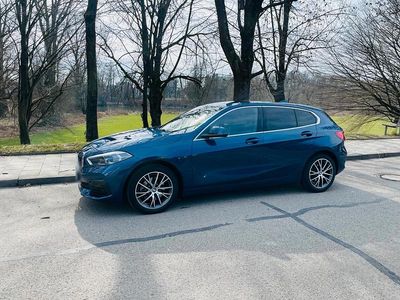 Second-hand BMW 118 140 CP (102 kW) 2022 Albastru Hatchback