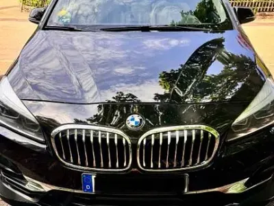 Gebraucht BMW 218 Gran Tourer Sport Line 150 PS (110 kW) 2018 Schwarz Van / Kleinbus