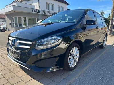 Begagnad Mercedes B200 136 HK (100 kW) 2019 Svart Minibuss
