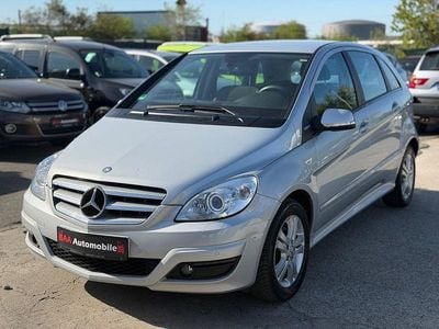 Usata Mercedes B180 116 CV (85 kW) 2010 Argento Monovolume