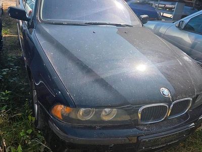 BMW 525