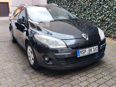 Gebraucht Renault Mégane III Dynamique 131 PS (96 kW) 2010 Schwarz Limousine