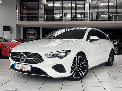 Weiß Gebraucht 2024 Mercedes CLA180 Limousine | 29.990 € (Guter Preis)