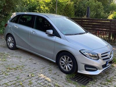 Mercedes B180