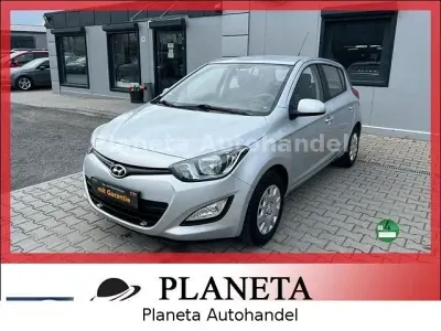 Occasion Hyundai i20 Edition 86 ch (63 kW) 2012 Argent Citadine
